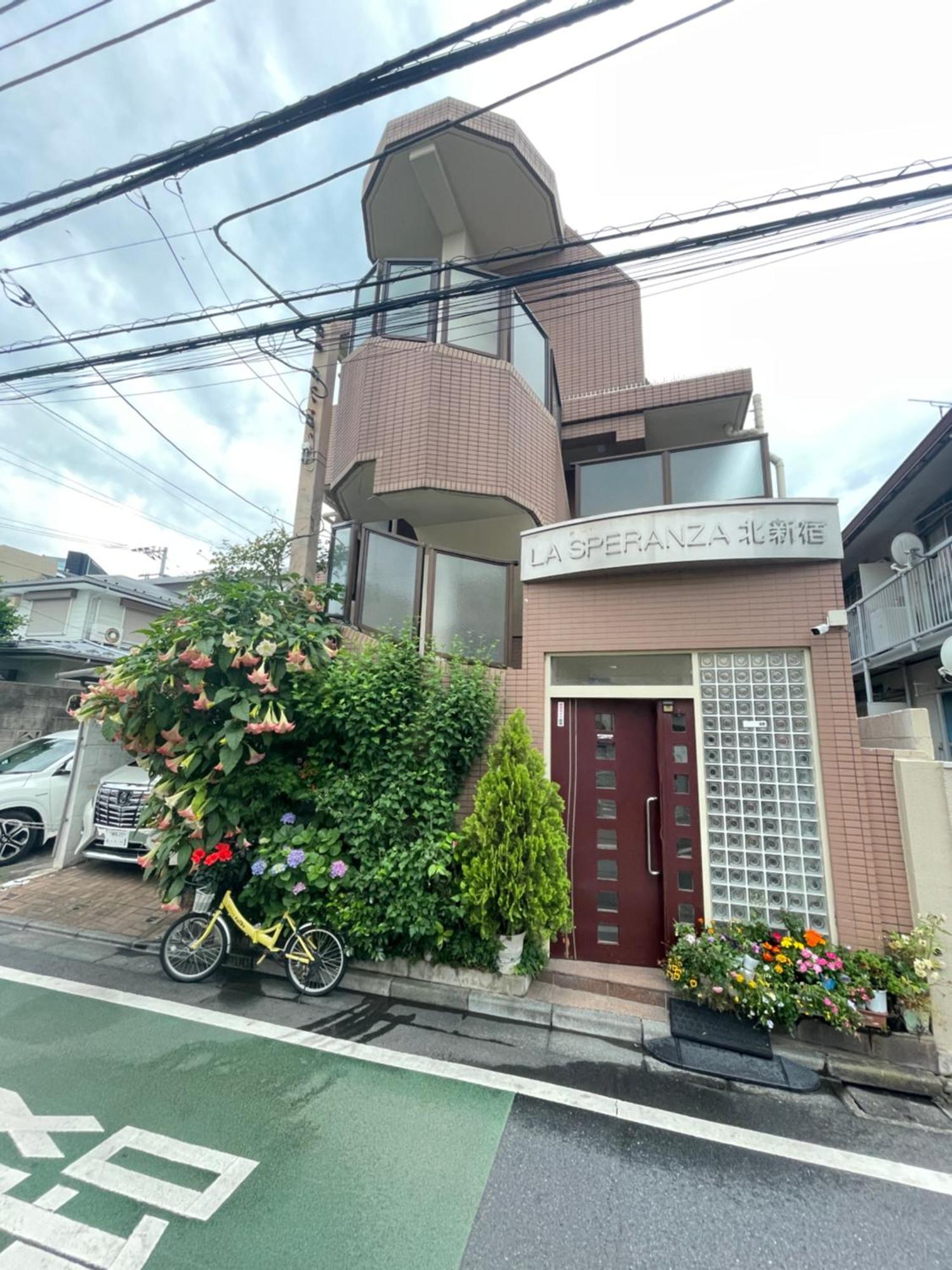 桜の宿28 Square Meter King Size Bed With Sofa Bed, Garden Room102, Tokyo