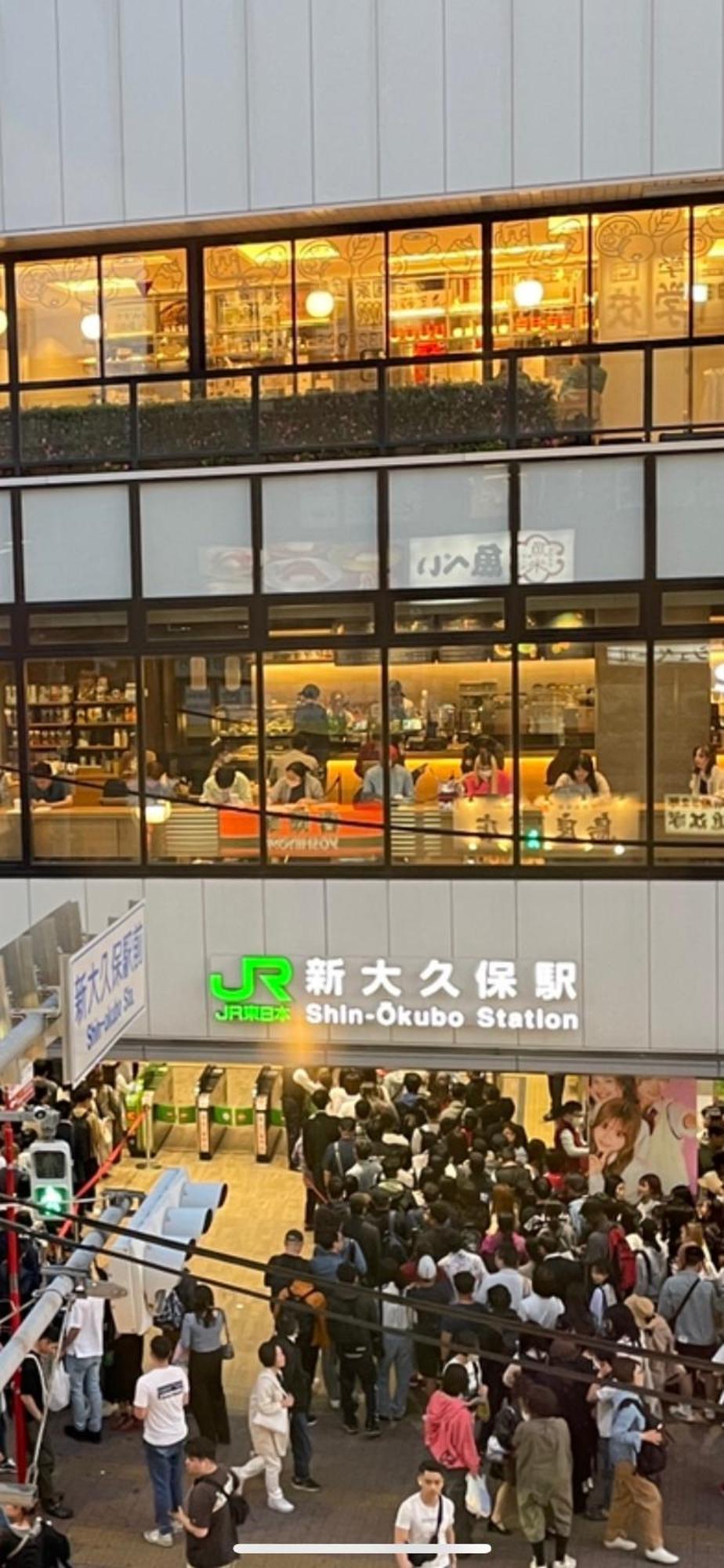 桜の宿28 Square Meter King Size Bed With Sofa Bed, Garden Room102 — Photos 1